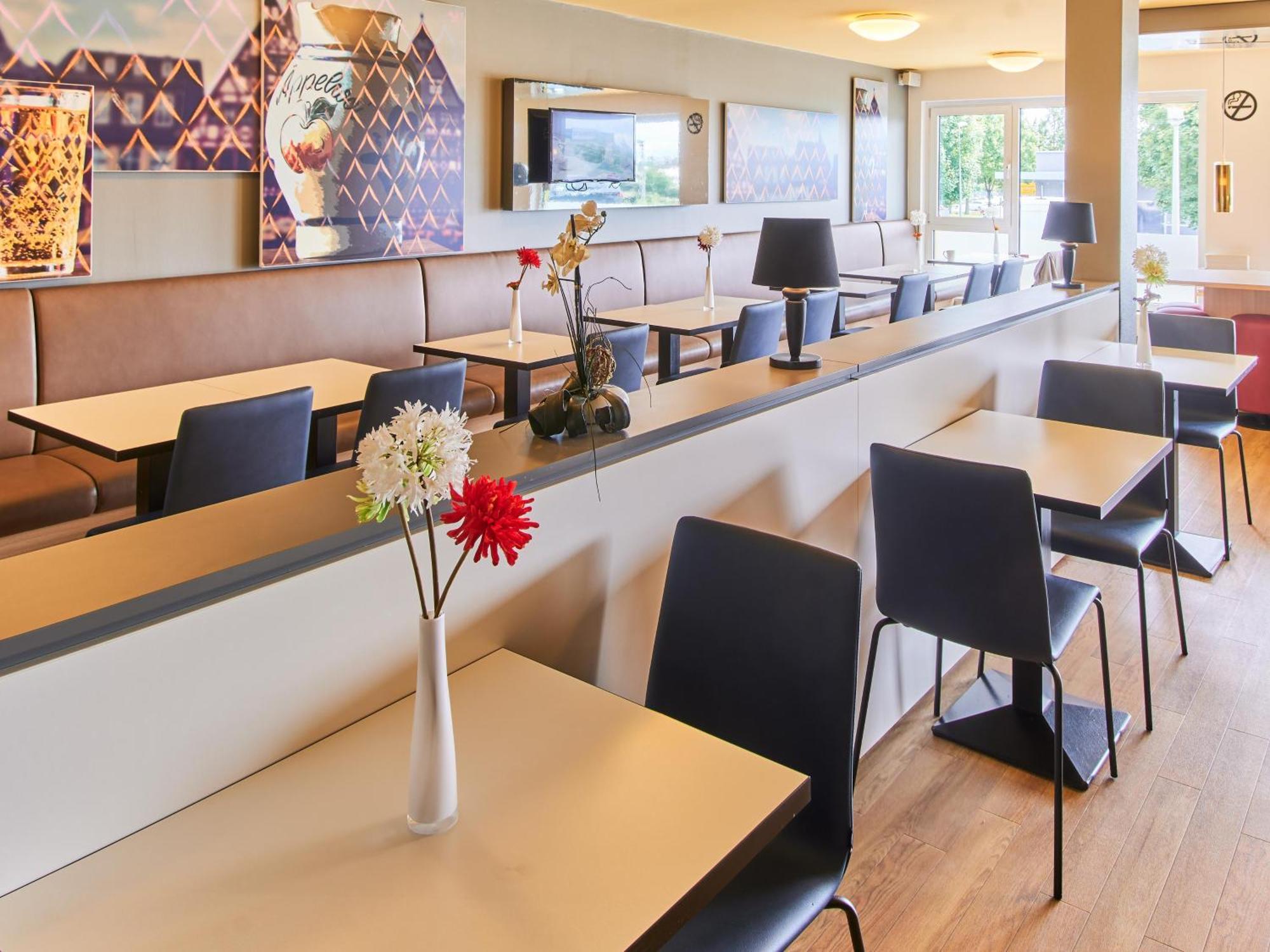B&B Hotel Frankfurt-Nord Frankfurt am Main ภายนอก รูปภาพ