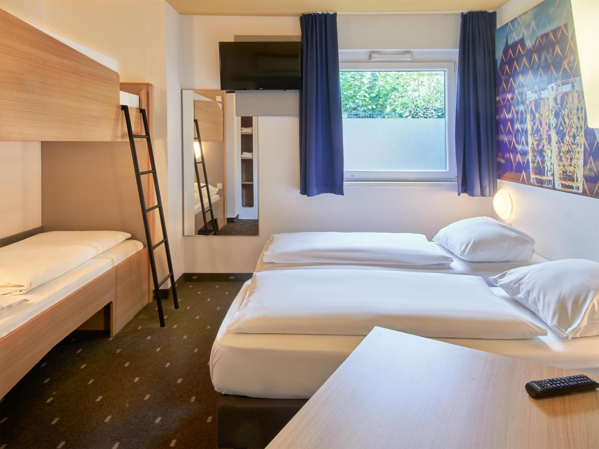 B&B Hotel Frankfurt-Nord Frankfurt am Main ภายนอก รูปภาพ