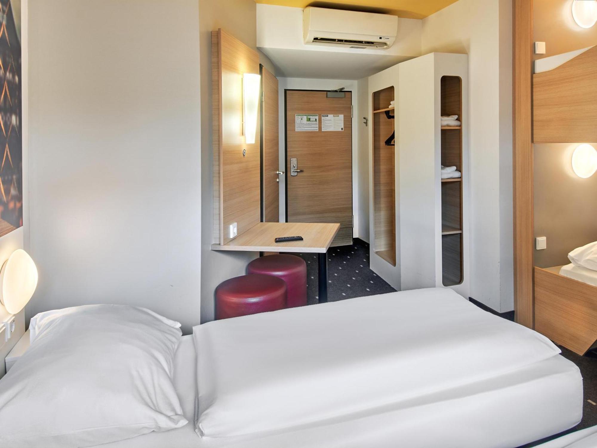 B&B Hotel Frankfurt-Nord Frankfurt am Main ภายนอก รูปภาพ